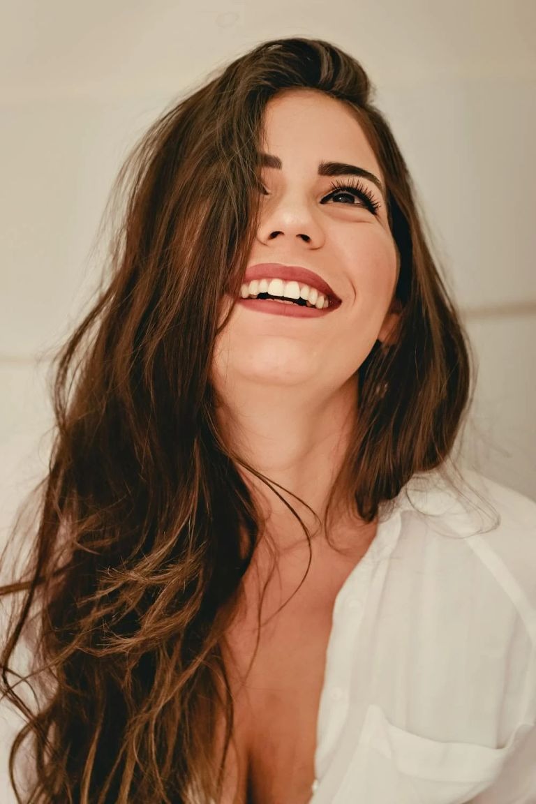 A laughing woman | Source: Pexels